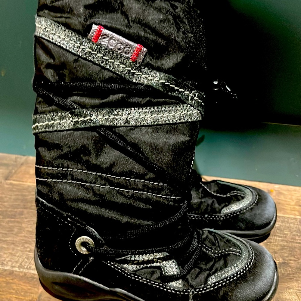Ecco girls boots